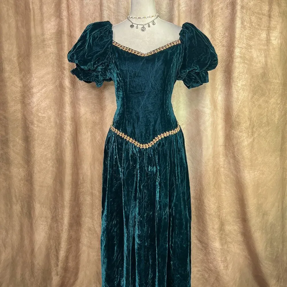 Vintage Renaissance Dress 70s Velour Medieval Gown Green Puff Sleeve Princess - Picture 8 of 9